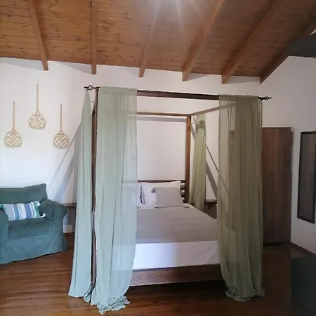Apartment Halepouri *
