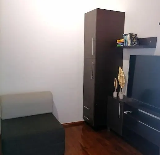 Halepouri Apartman *